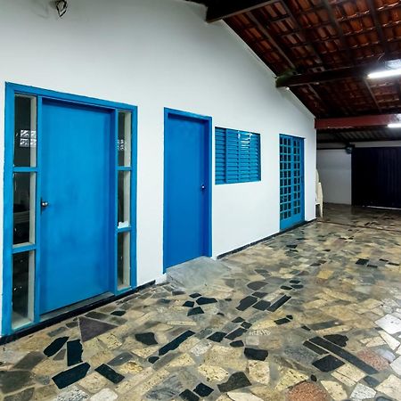 Pousada Roosevelt Quarto 04 - Pousada Central Prox Rodoviaria E Dist Industrial Ξενοδοχείο Ουμπερλάντια Εξωτερικό φωτογραφία