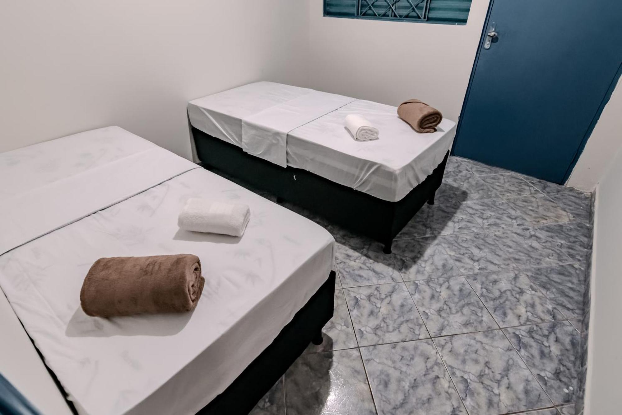 Pousada Roosevelt Quarto 04 - Pousada Central Prox Rodoviaria E Dist Industrial Ξενοδοχείο Ουμπερλάντια Εξωτερικό φωτογραφία