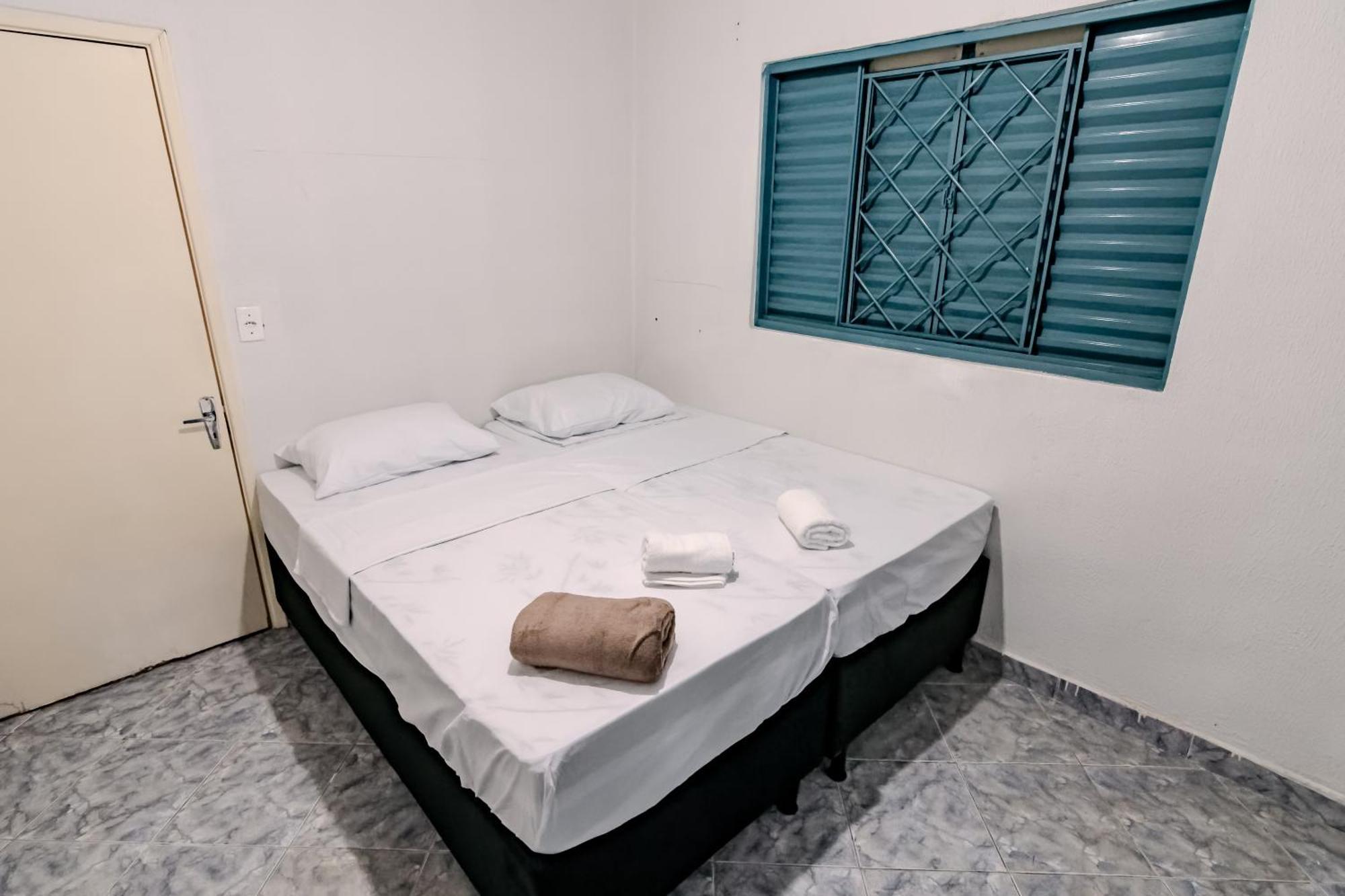 Pousada Roosevelt Quarto 04 - Pousada Central Prox Rodoviaria E Dist Industrial Ξενοδοχείο Ουμπερλάντια Εξωτερικό φωτογραφία